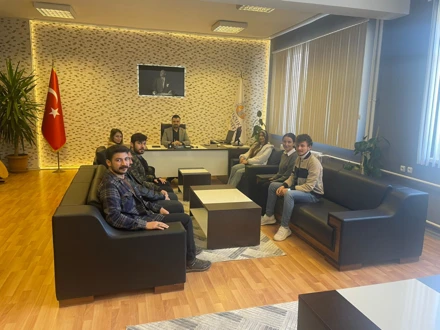 Meslek Yüksekokulu Müdürümüz Dr.İsmail TONBUL Öğrenci Temsilcileri ile Biraraya Geldi